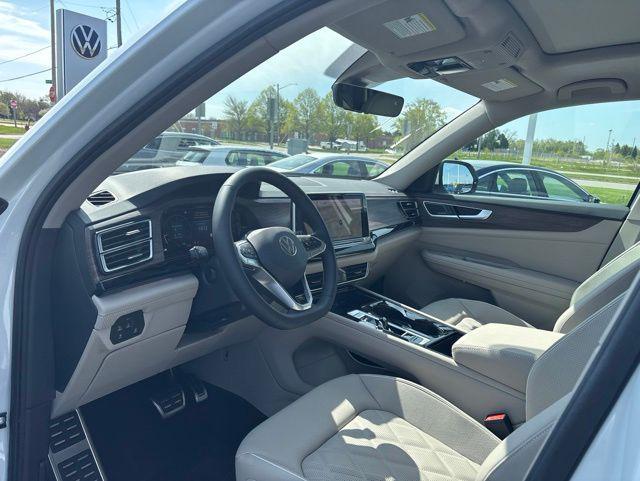 new 2026 Volkswagen Atlas car, priced at $52,069