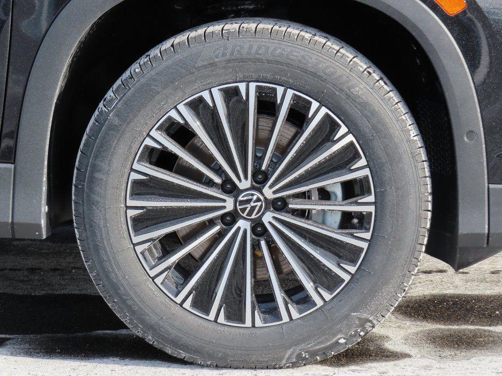 new 2026 Volkswagen Tiguan car, priced at $32,553