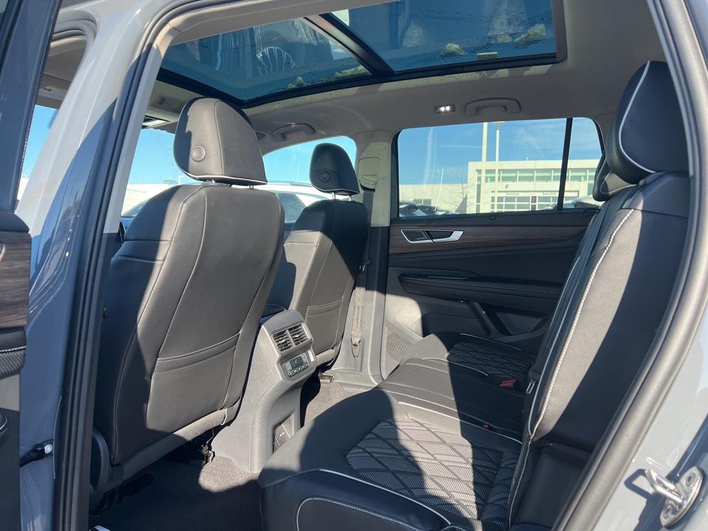 new 2026 Volkswagen Atlas car, priced at $52,813