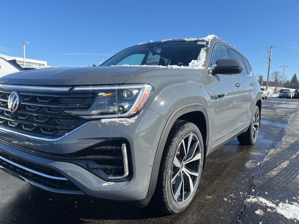 new 2026 Volkswagen Atlas car, priced at $52,813