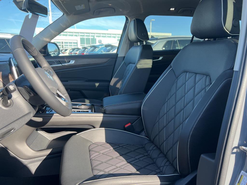 new 2026 Volkswagen Atlas car, priced at $52,813