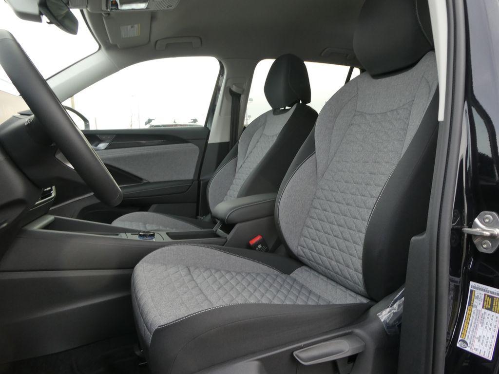 new 2026 Volkswagen Tiguan car, priced at $32,692