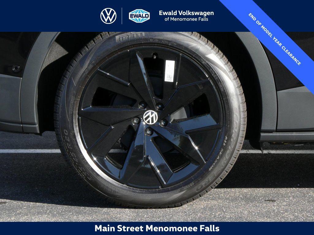 new 2025 Volkswagen ID.4 car, priced at $44,191
