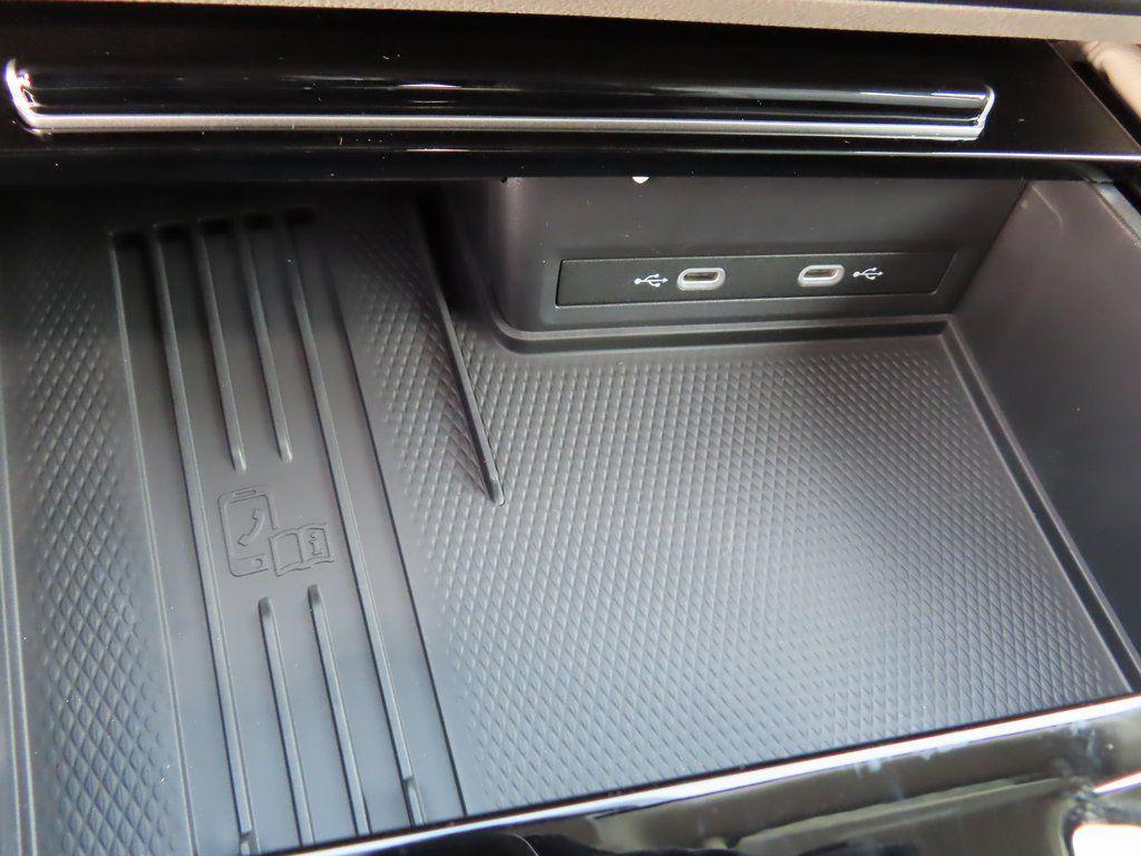 new 2026 Volkswagen Atlas car, priced at $46,783