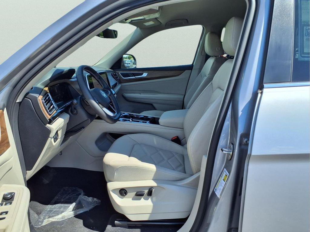 new 2026 Volkswagen Atlas car, priced at $42,783