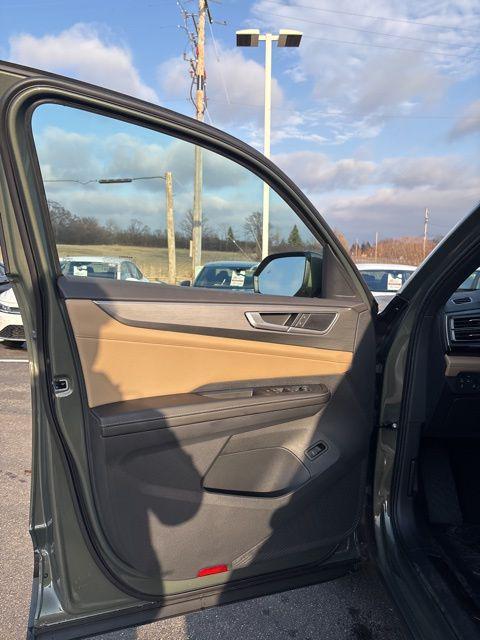 new 2026 Volkswagen Atlas Cross Sport car, priced at $44,971