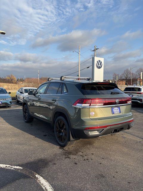 new 2026 Volkswagen Atlas Cross Sport car, priced at $44,971