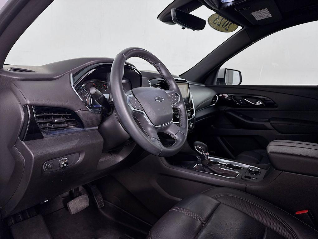 used 2023 Chevrolet Traverse car, priced at $33,900