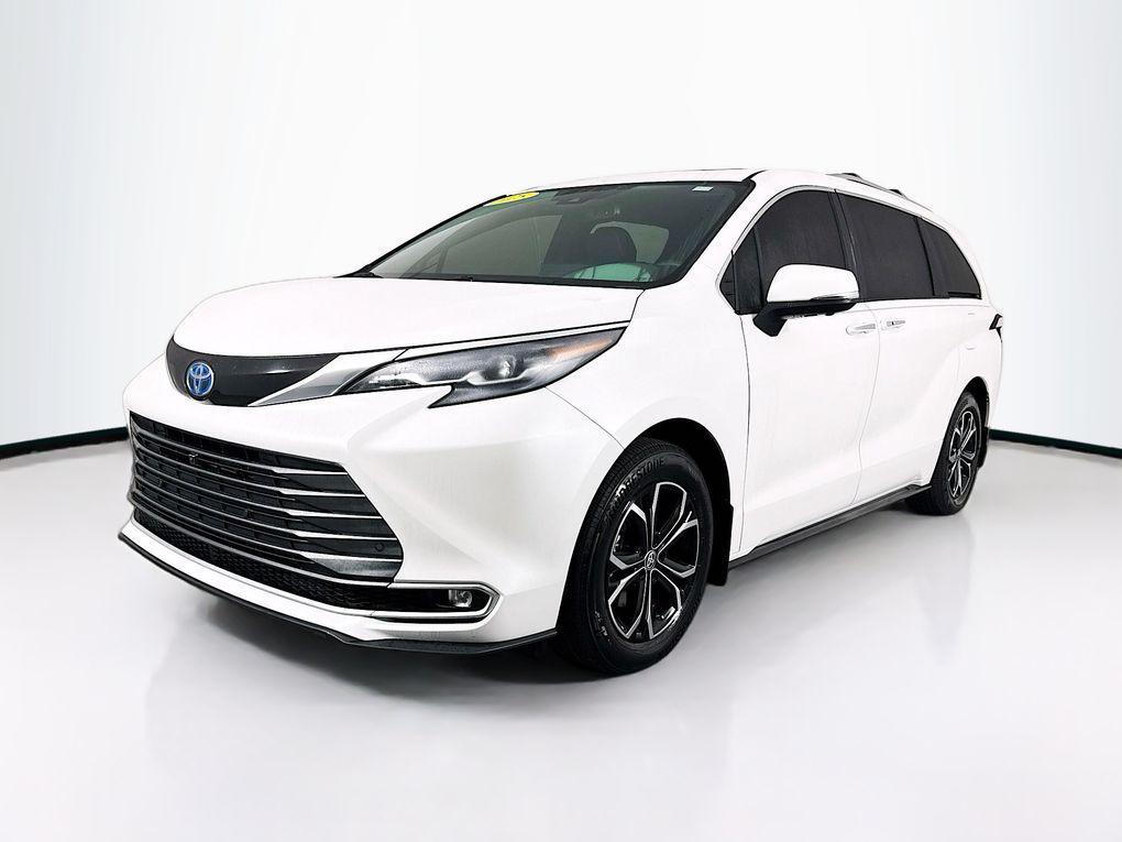 used 2025 Toyota Sienna car, priced at $57,900
