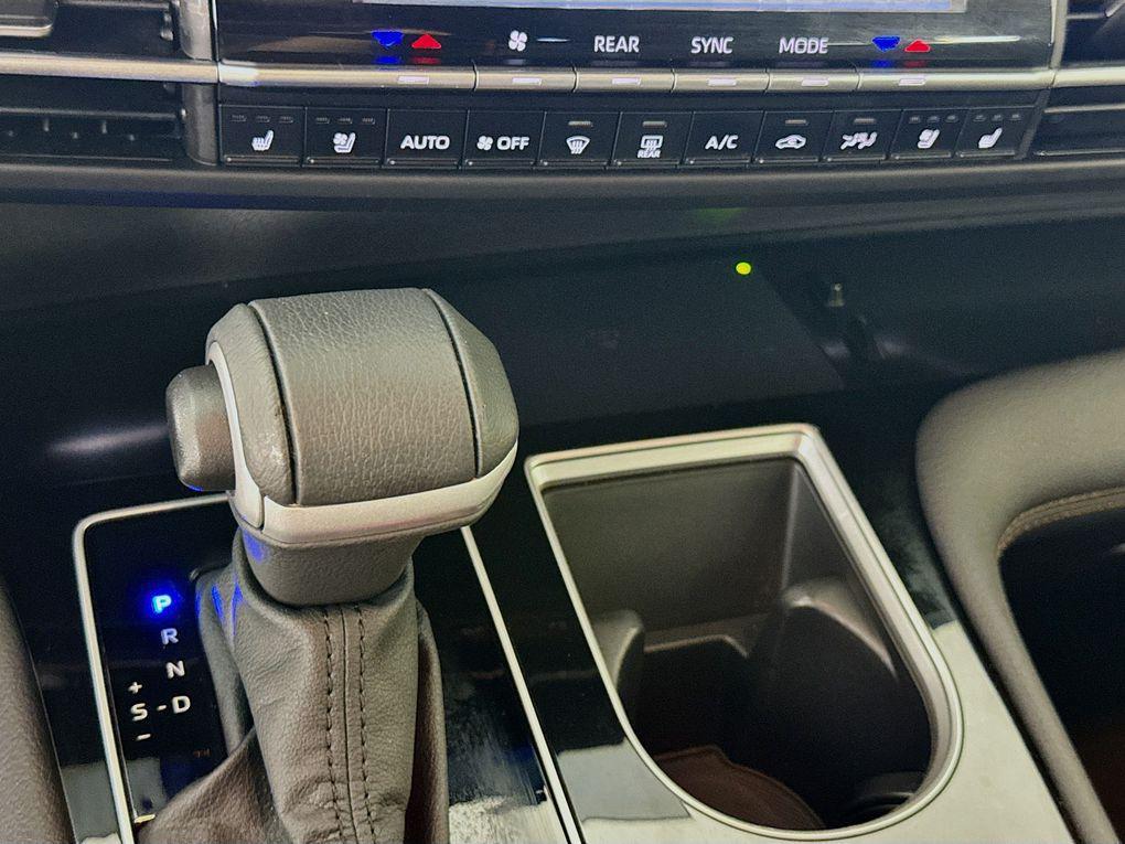 used 2025 Toyota Sienna car, priced at $57,900