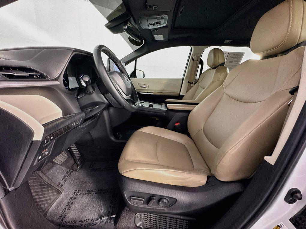 used 2024 Toyota Sienna car, priced at $38,500