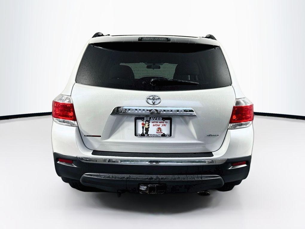 used 2013 Toyota Highlander car, priced at $10,900