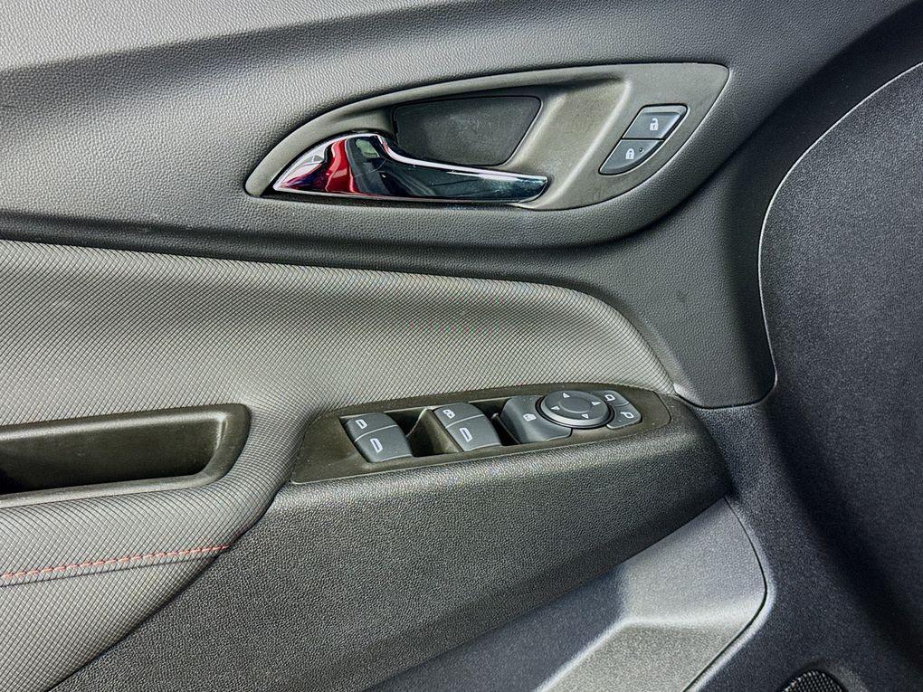 used 2024 Chevrolet Equinox car, priced at $26,800