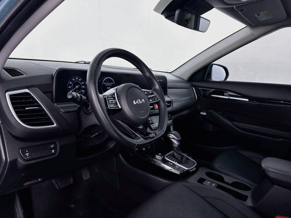 used 2024 Kia Seltos car, priced at $25,300