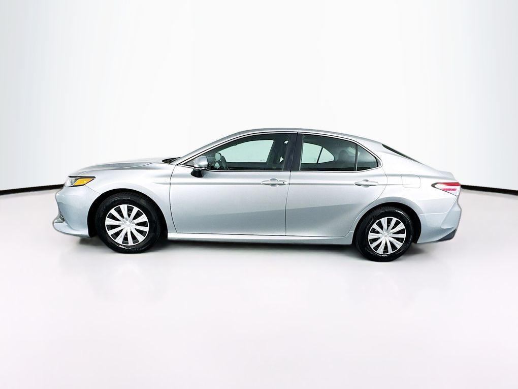 used 2018 Toyota Camry Hybrid car, priced at $16,900