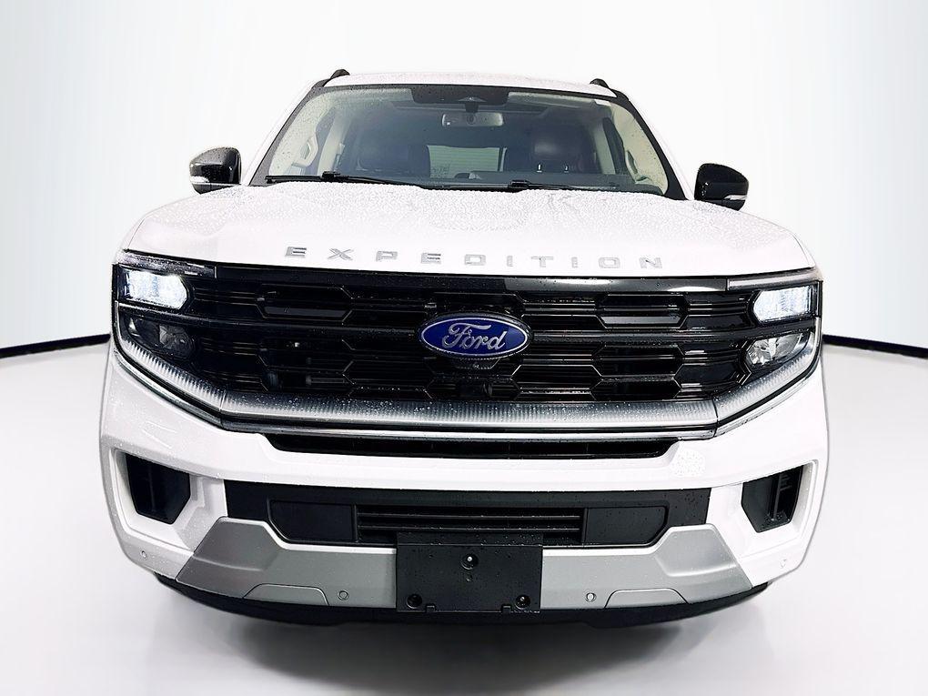 used 2025 Ford Expedition car, priced at $64,900