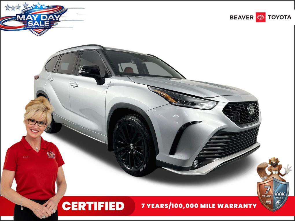 used 2023 Toyota Highlander car, priced at $40,800