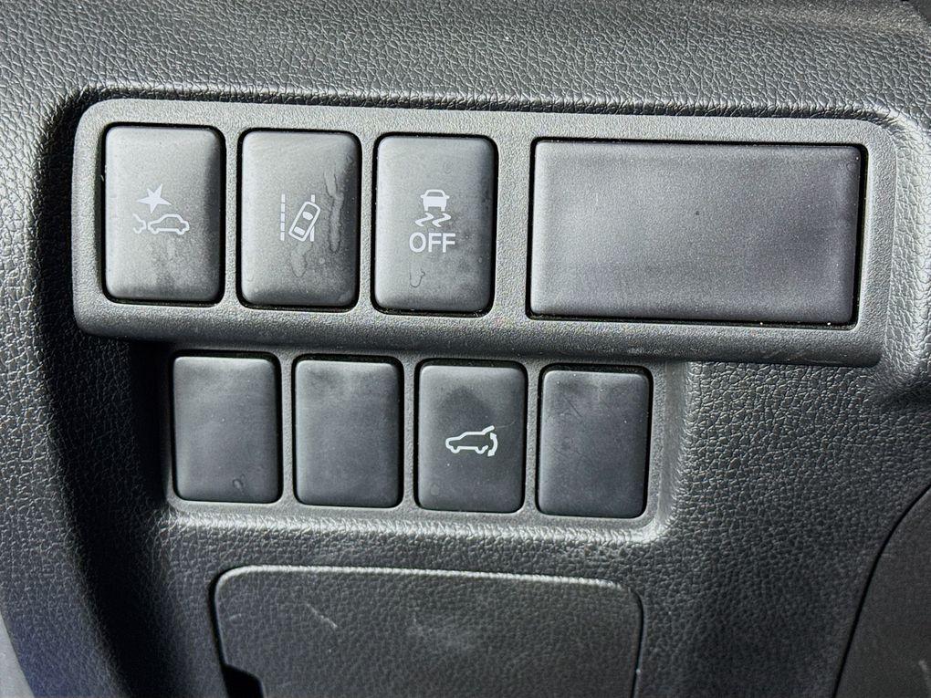 used 2024 Mitsubishi Eclipse Cross car, priced at $17,900