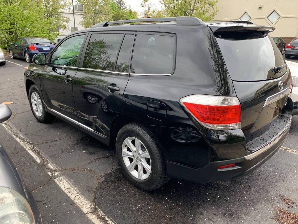 used 2013 Toyota Highlander car, priced at $13,995