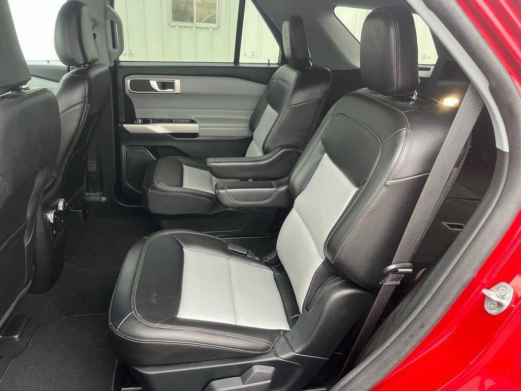 used 2024 Ford Explorer car, priced at $37,900