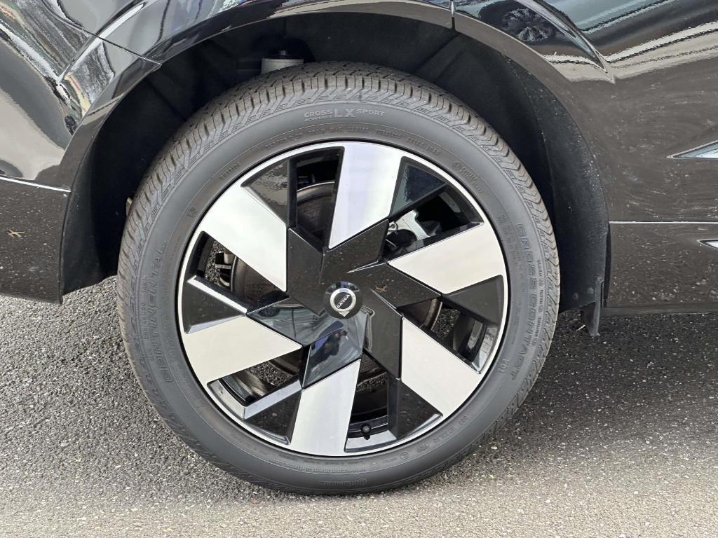 used 2025 Volvo XC60 Plug-In Hybrid car, priced at $51,081