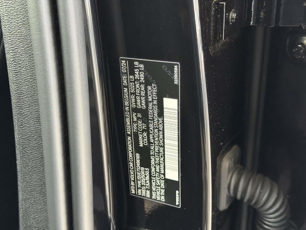 used 2025 Volvo XC40 car, priced at $32,974