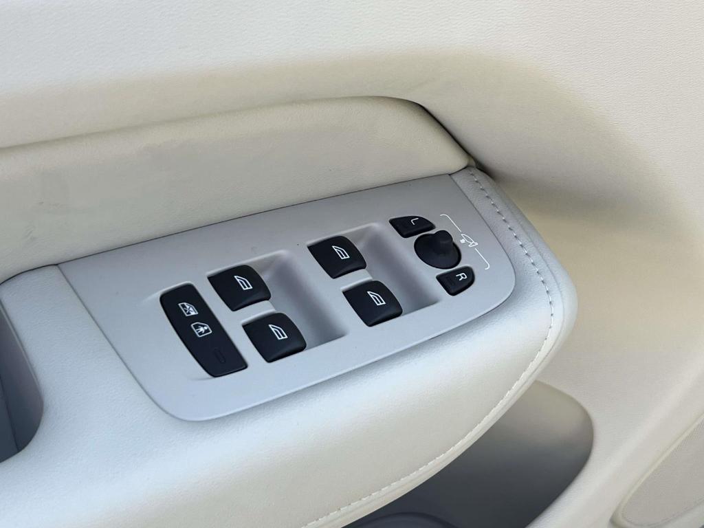 used 2025 Volvo XC60 Plug-In Hybrid car, priced at $49,537