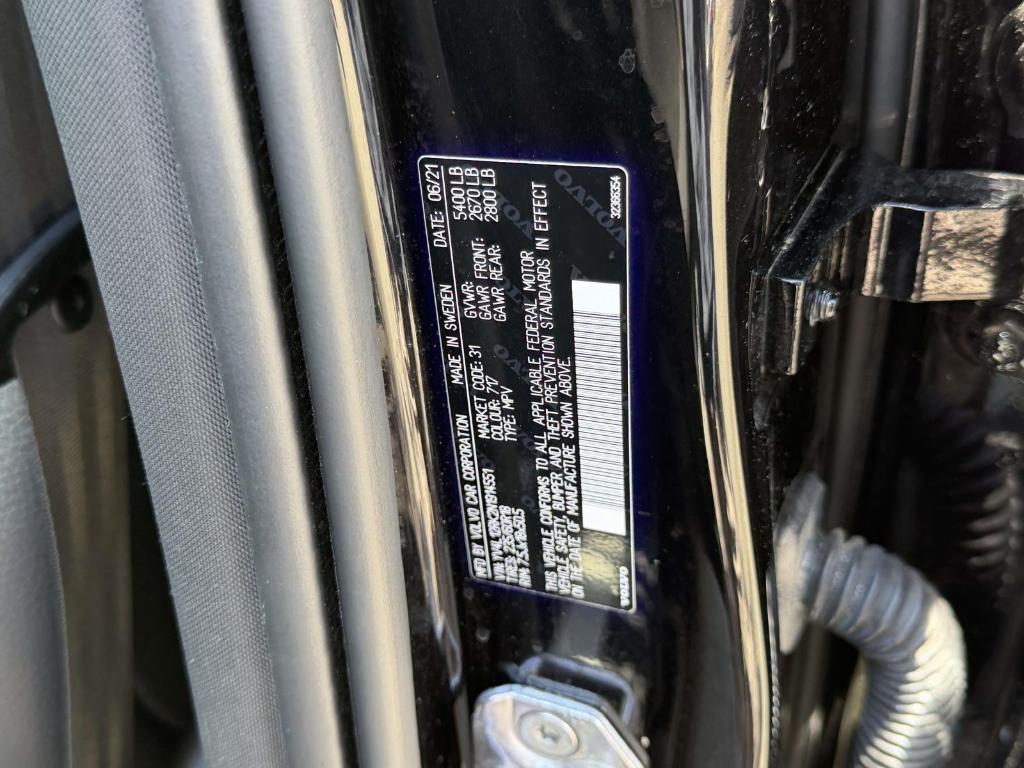 used 2022 Volvo XC60 car, priced at $28,163