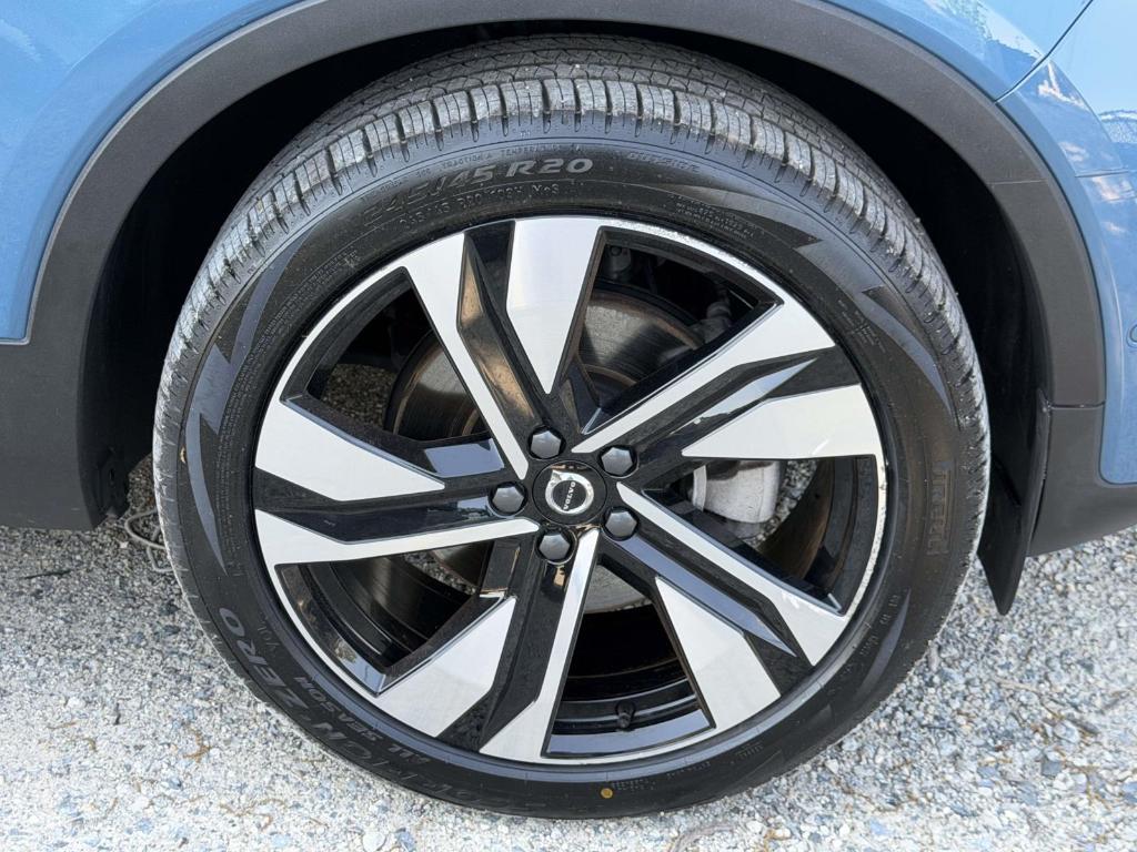 used 2024 Volvo XC40 car, priced at $33,386