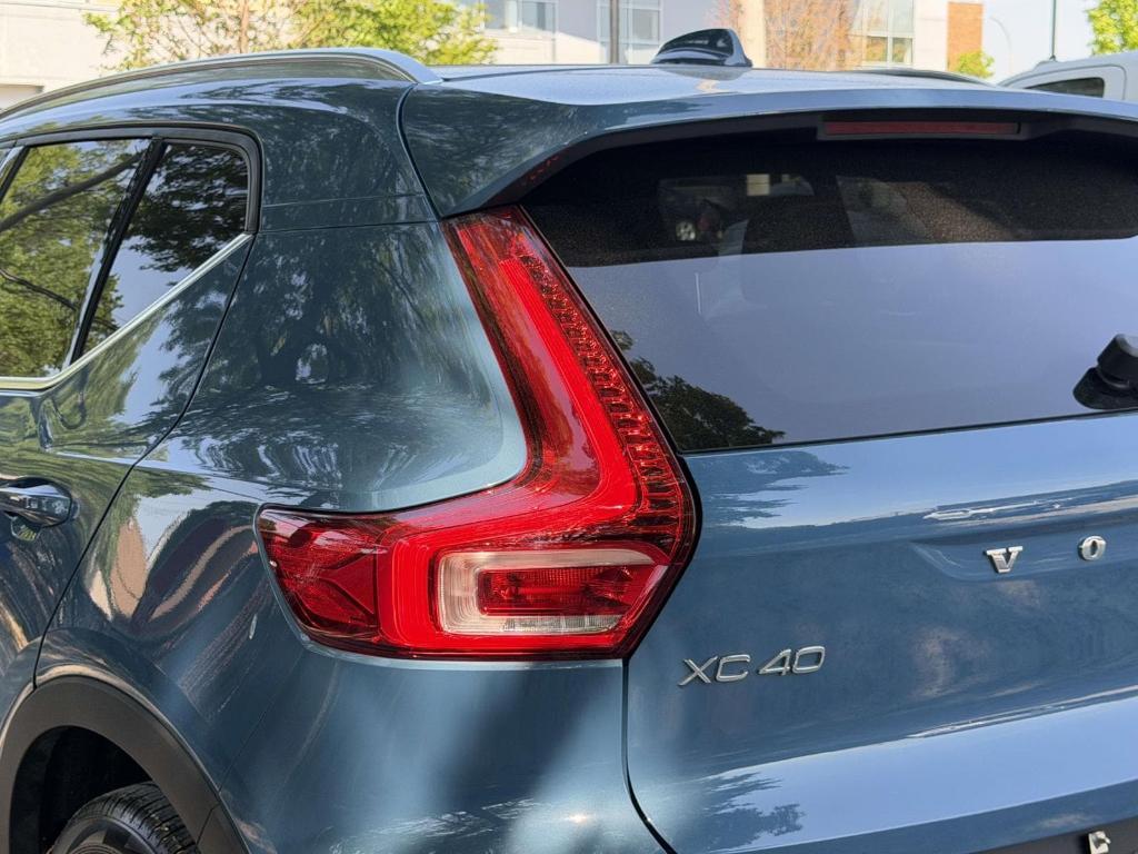 used 2024 Volvo XC40 car, priced at $33,386