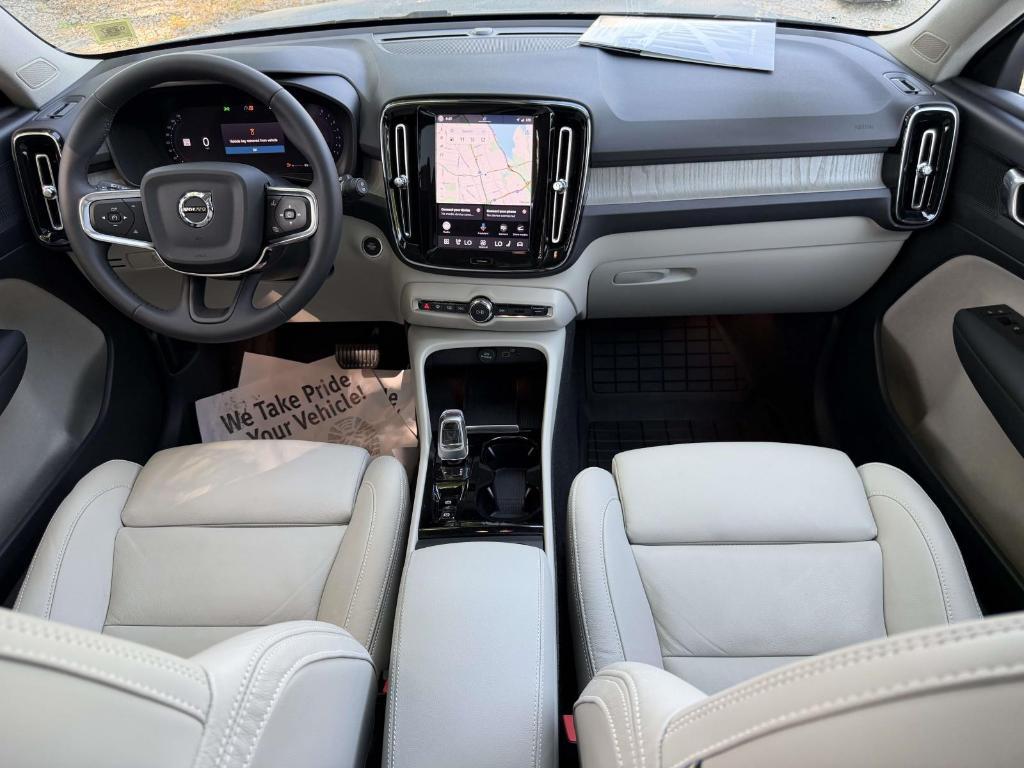 used 2024 Volvo XC40 car, priced at $33,386