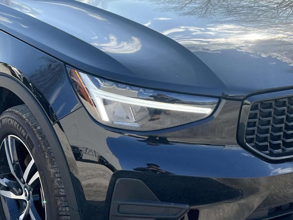new 2026 Volvo XC40 car, priced at $43,750