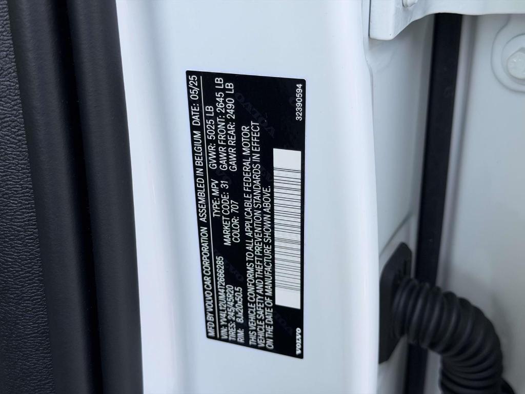 used 2026 Volvo XC40 car, priced at $49,905
