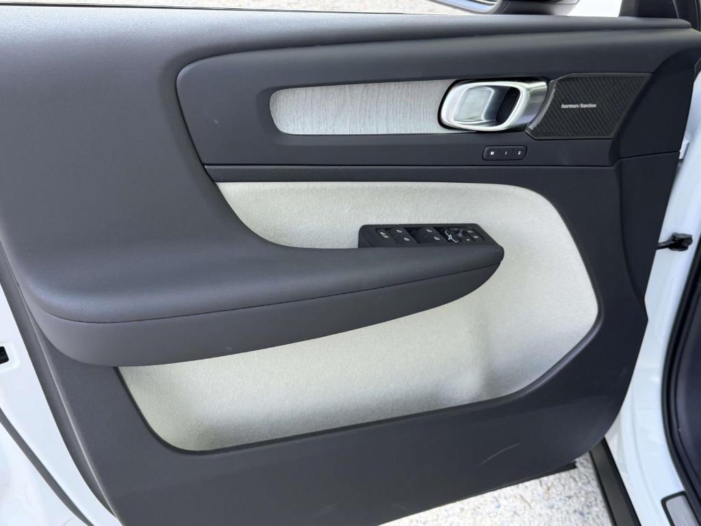 used 2026 Volvo XC40 car, priced at $49,905