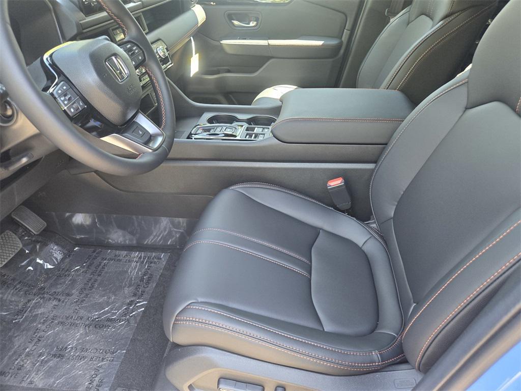 new 2025 Honda Pilot car, priced at $49,350
