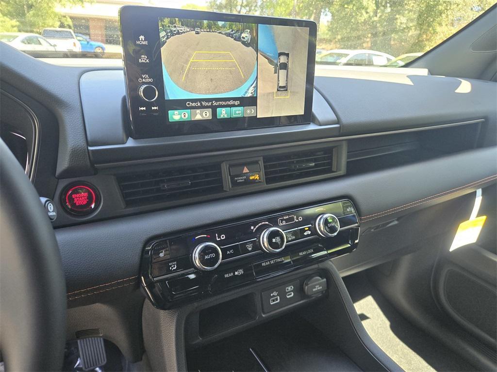 new 2025 Honda Pilot car, priced at $49,350