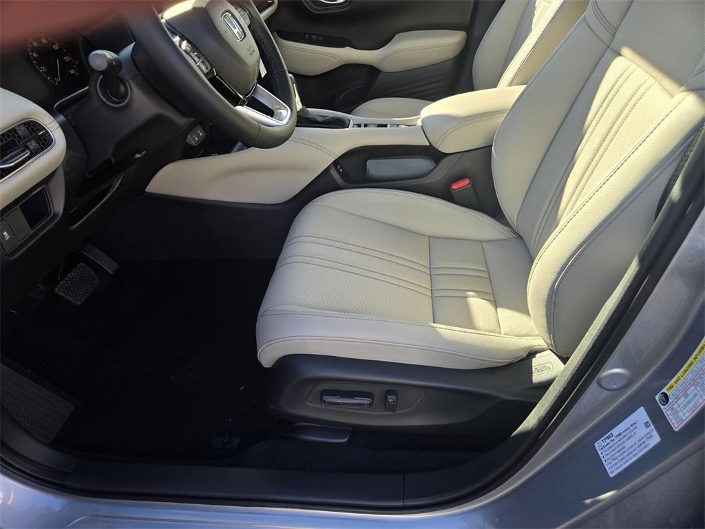 new 2026 Honda HR-V car, priced at $32,000