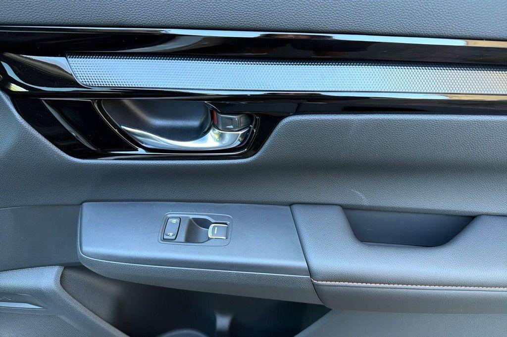 new 2026 Honda CR-V Hybrid car, priced at $44,000