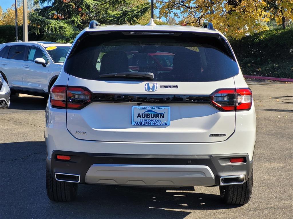 new 2025 Honda Pilot car, priced at $49,550