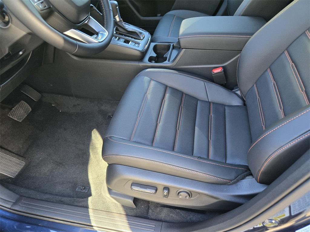 new 2026 Honda CR-V Hybrid car, priced at $40,175