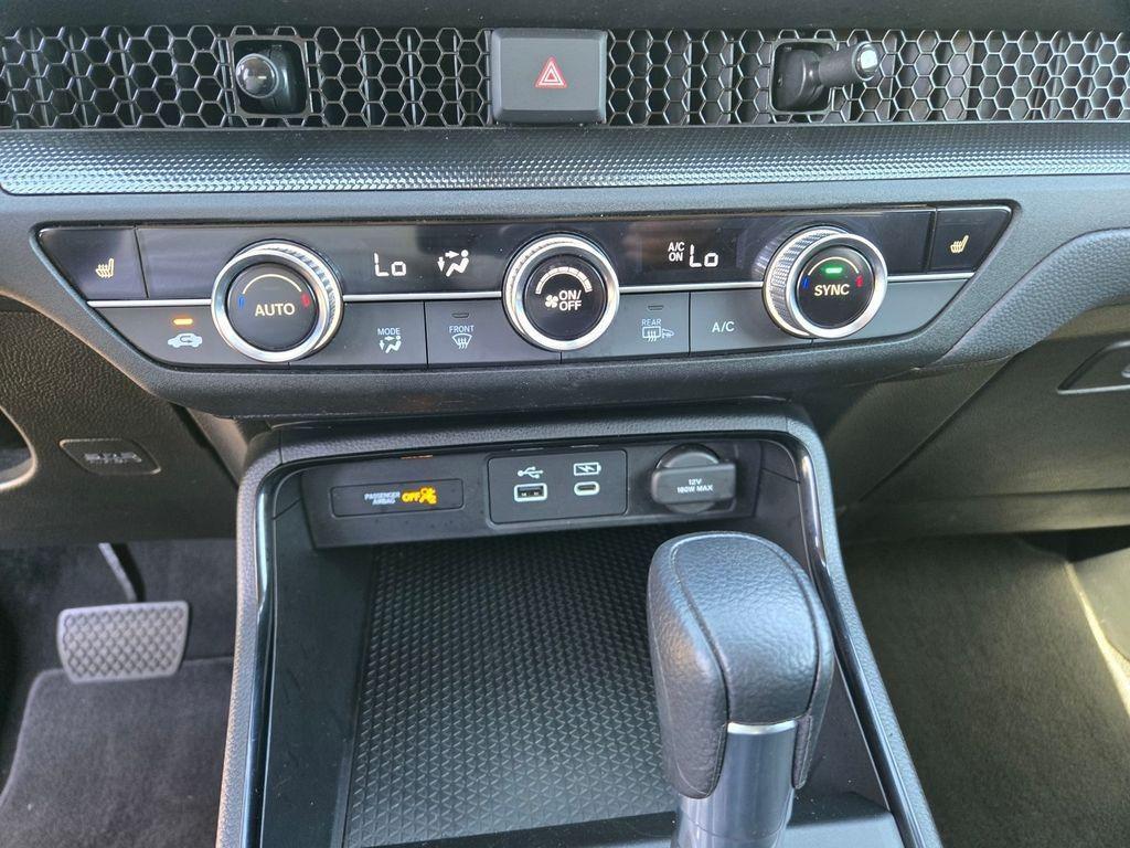 used 2025 Honda CR-V car, priced at $31,777