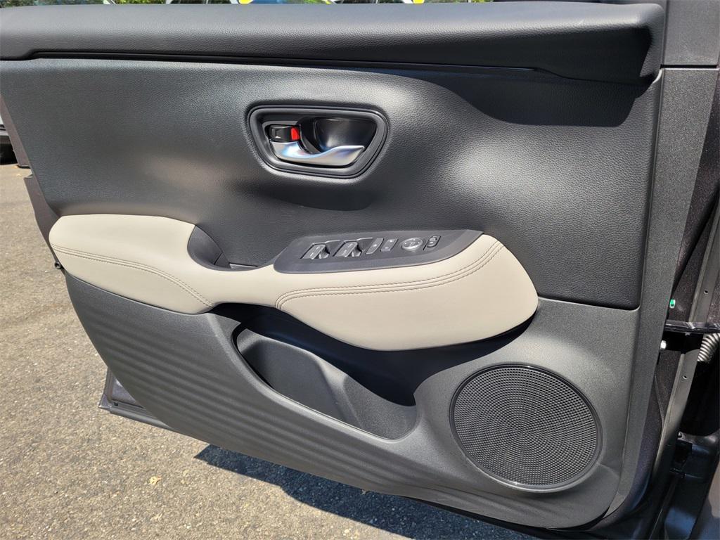 new 2026 Honda HR-V car, priced at $32,000