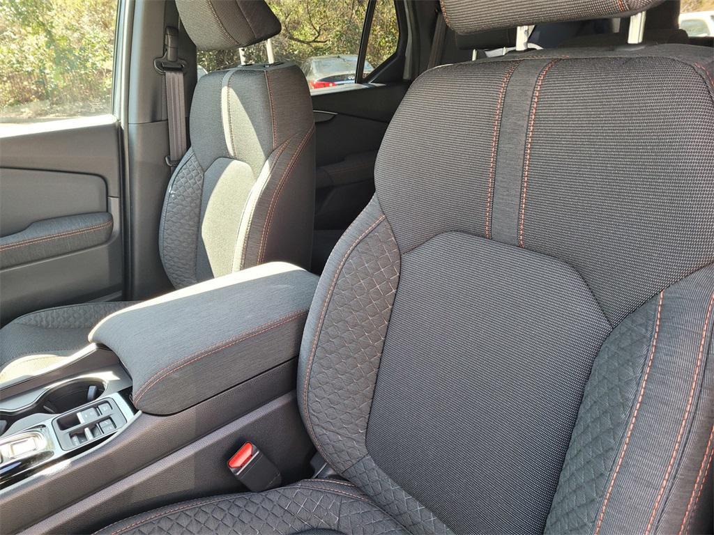 new 2025 Honda Pilot car, priced at $43,250