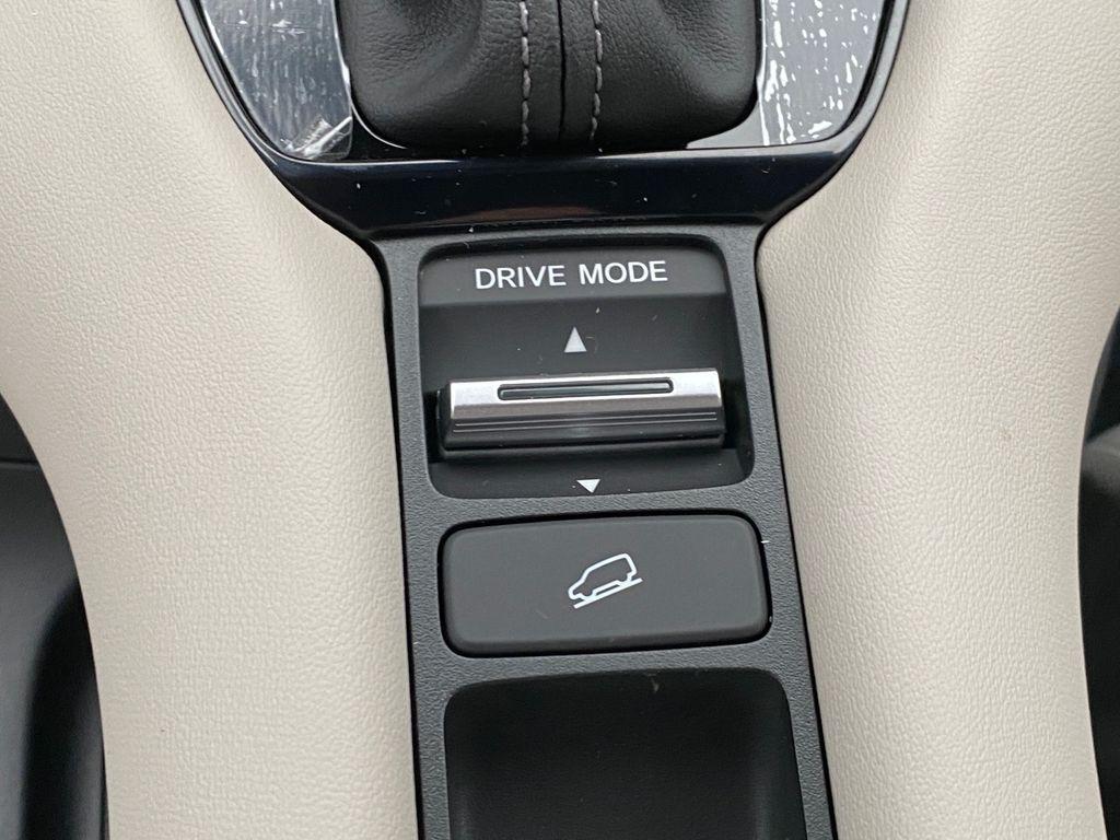 new 2026 Honda HR-V car, priced at $28,977