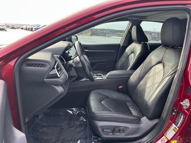 used 2018 Toyota Camry Hybrid car, priced at $17,988