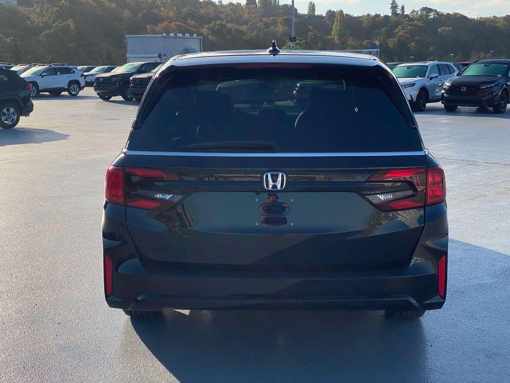 new 2026 Honda Odyssey car, priced at $44,099