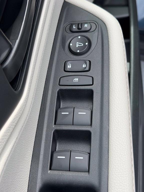 used 2025 Honda Odyssey car, priced at $33,988