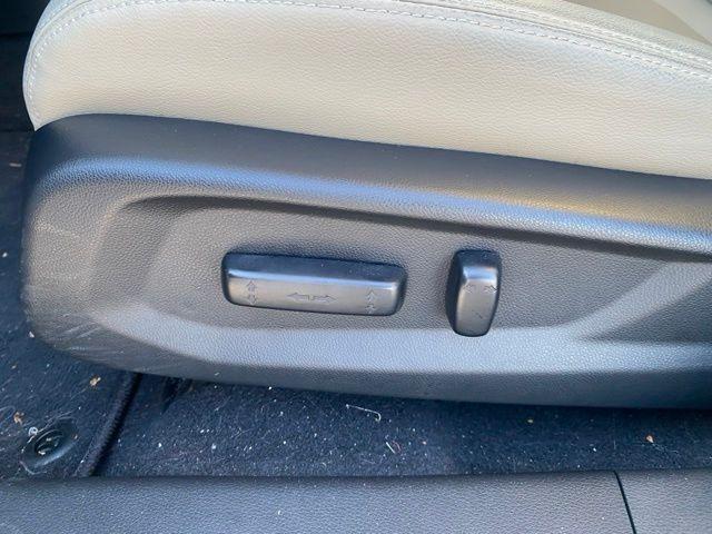 used 2018 Honda Clarity Plug-In Hybrid car, priced at $20,588