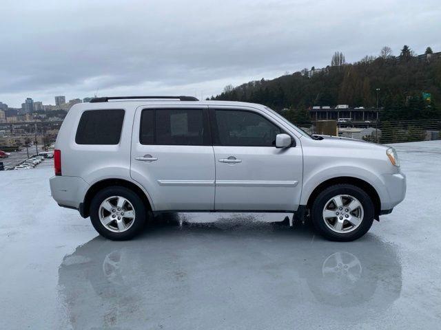 used 2011 Honda Pilot car, priced at $7,988