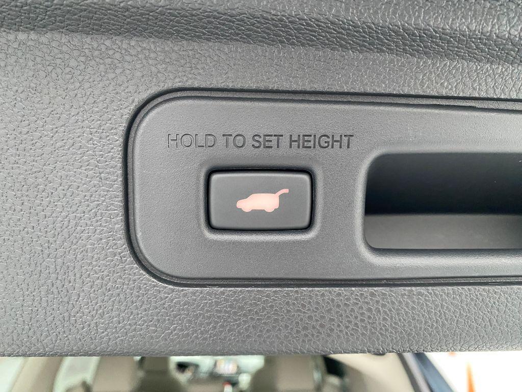 new 2026 Honda Odyssey car, priced at $43,990